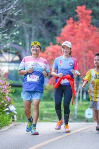 BIB: 18229
                            <button type="button" onclick="openModal(19241458)" class="btn btn-primary btn-sm float-right btn-popup" data-toggle="modal" data-target=".modal-high-quality">
                        <i class="fas fa-shopping-cart"></i> Add to Cart
                    </button>
                                            <button type="button" onclick="isThisMe(19241458, true)" class="btn btn-success btn-sm float-right btn-popup btn-isme hidden" data-toggle="tooltip" data-placement="bottom" title="นี่คือรูปของคุณใช่ไหม คลิกที่นี่เพื่อเอาเข้าอัลบั้ม">
                        <i class="fas fa-plus"></i> Add to album
                    </button>
                    <button type="button" onclick="isThisMe(19241458, false)" class="btn btn-warning btn-sm float-right btn-popup btn-isnotme hidden">
                        <i class="fas fa-ban"></i> Remove from album
                    </button>